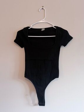 Dynamic Square Neck Bodysuit
